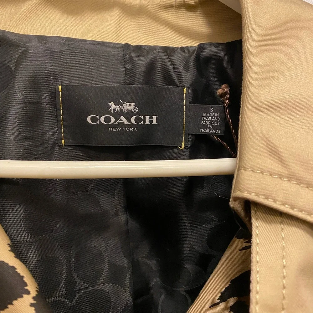Coat - Picture 3 of 3